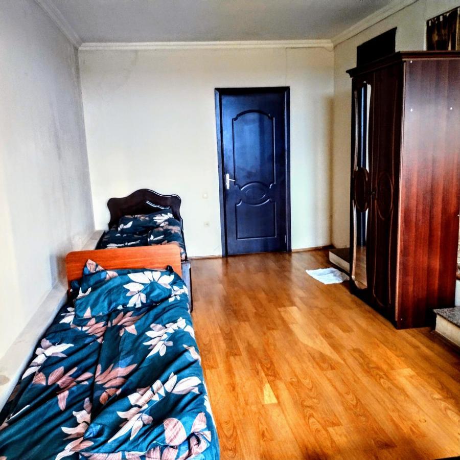 באטומי Masala Hostel מראה חיצוני תמונה