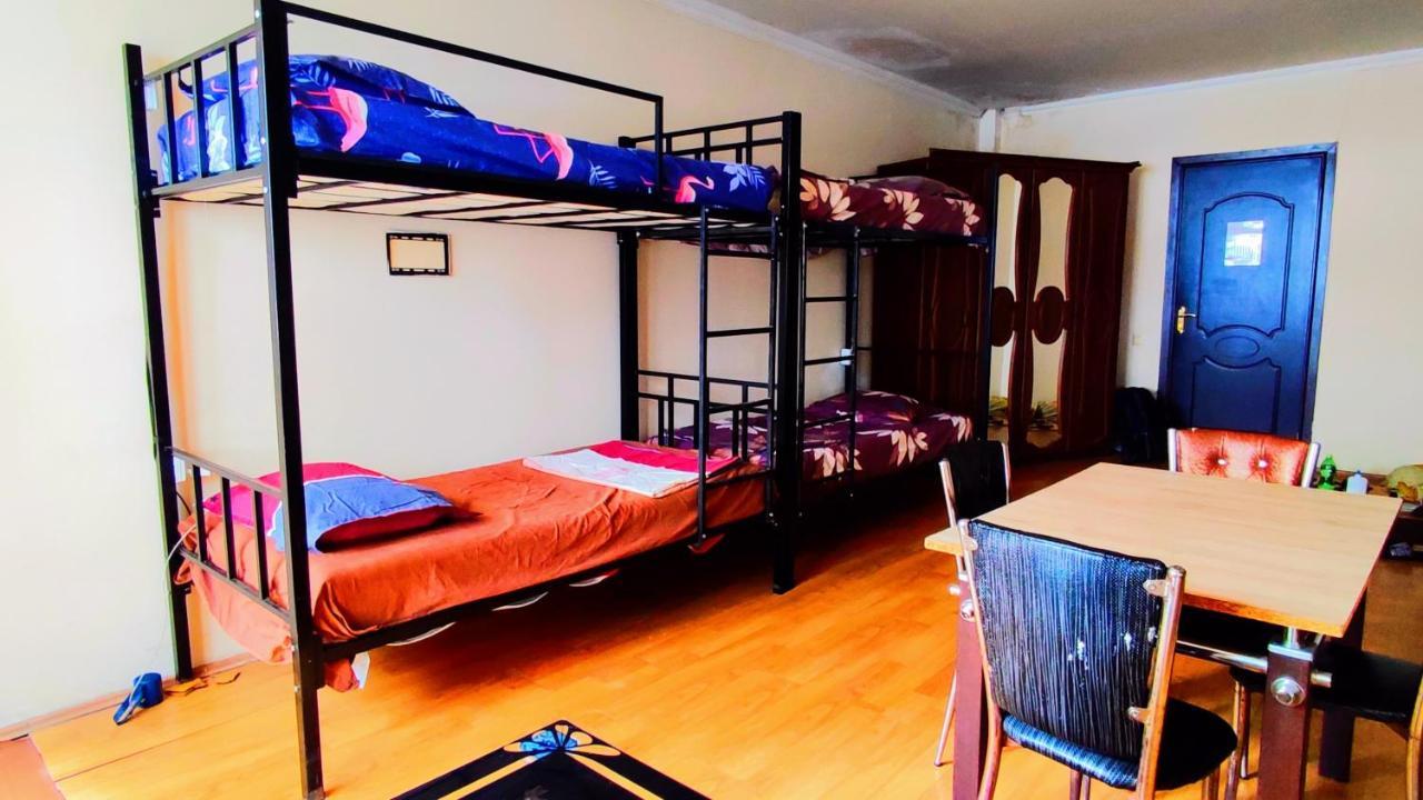 באטומי Masala Hostel מראה חיצוני תמונה